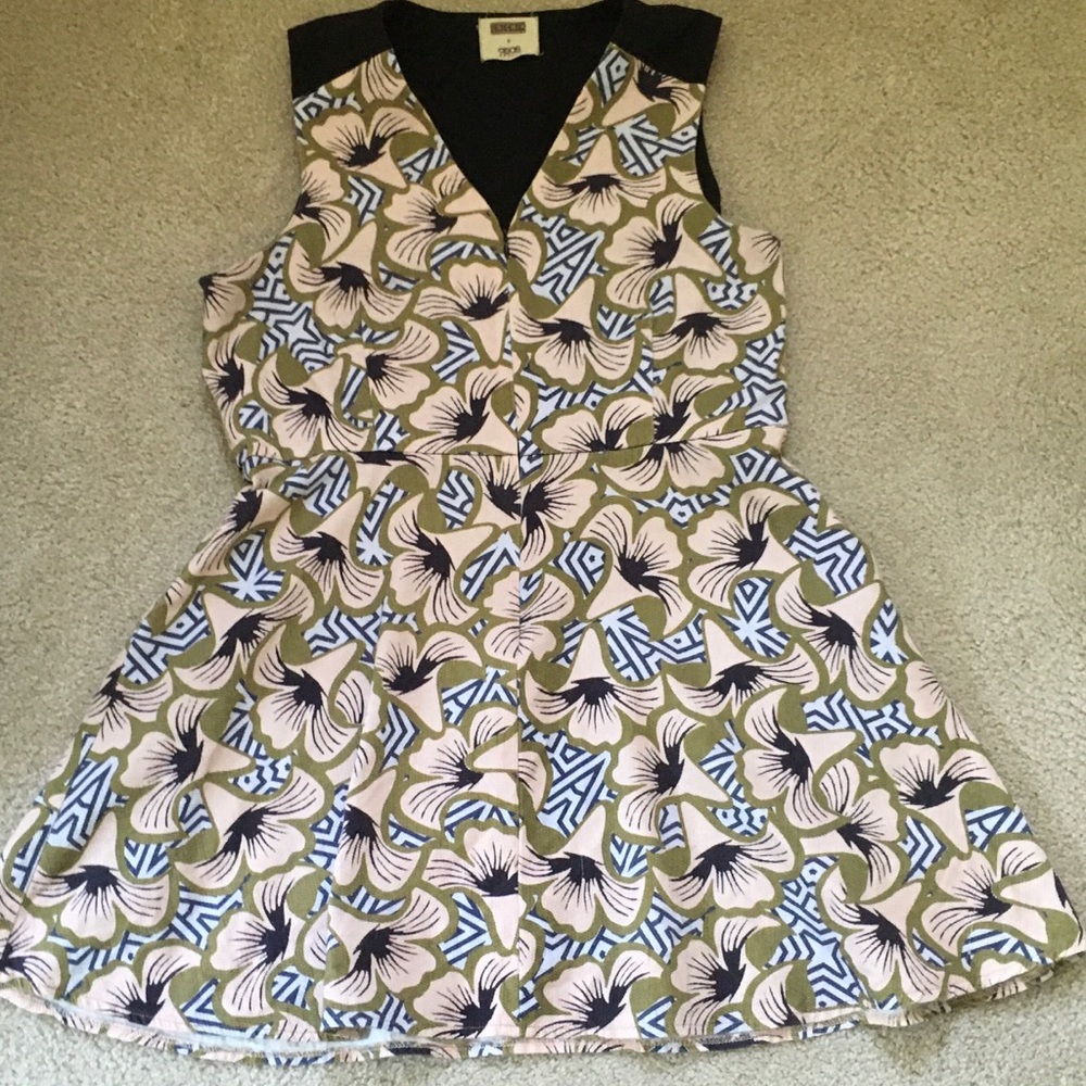 ASOS x Africa mini dress size 8